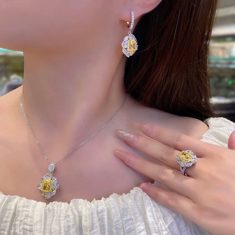 Golden Bloom Radiance Ring
