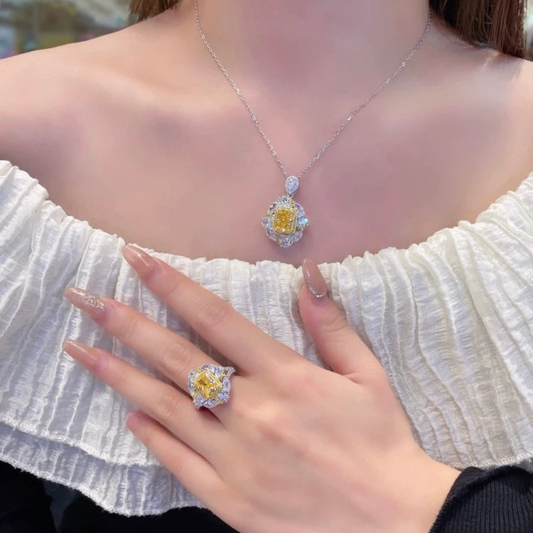 Golden Bloom Radiance Ring